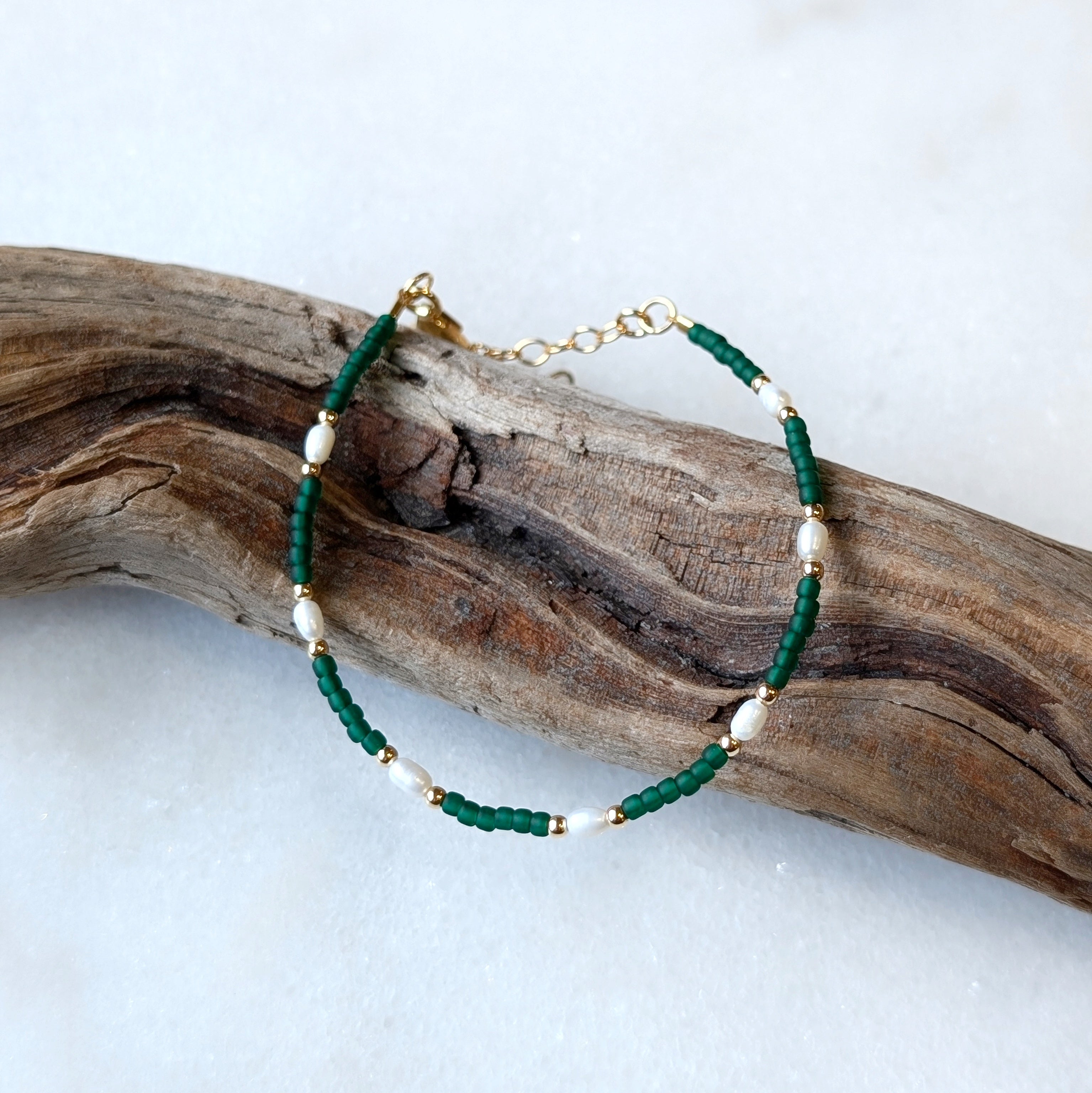 Freshwater Pearl Rich Emerald Bracelet