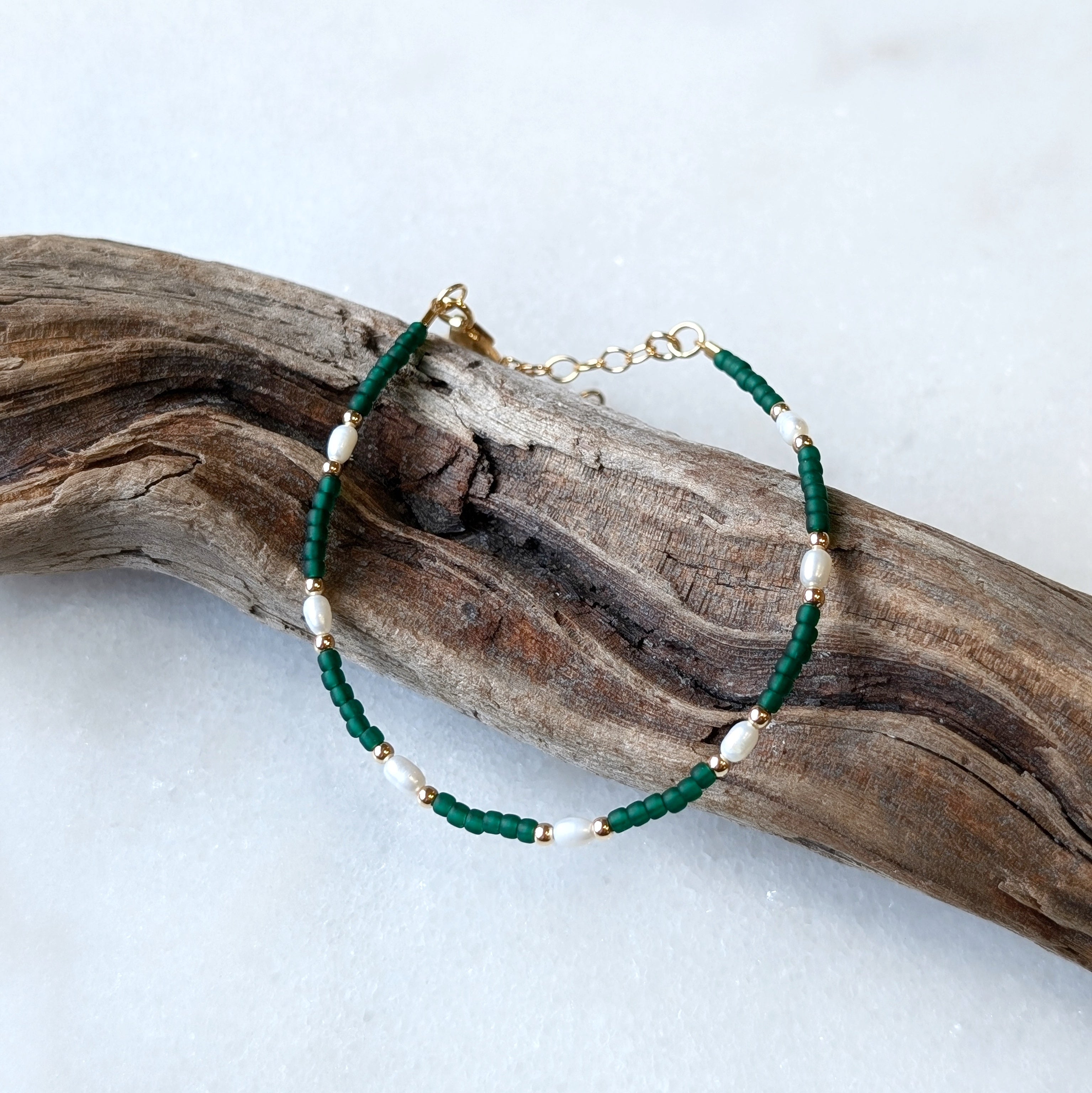 Freshwater Pearl Rich Emerald Bracelet