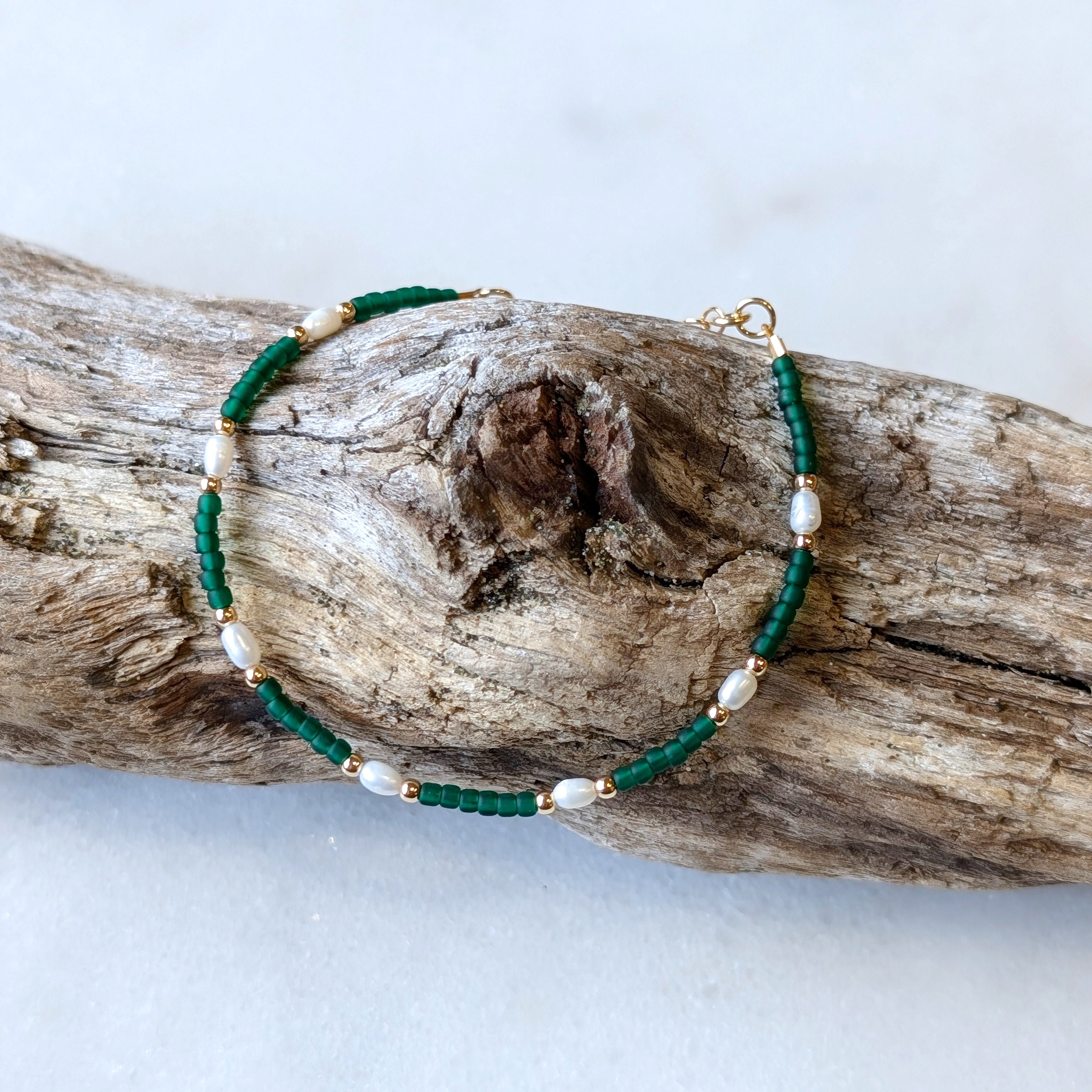 Freshwater Pearl Rich Emerald Bracelet