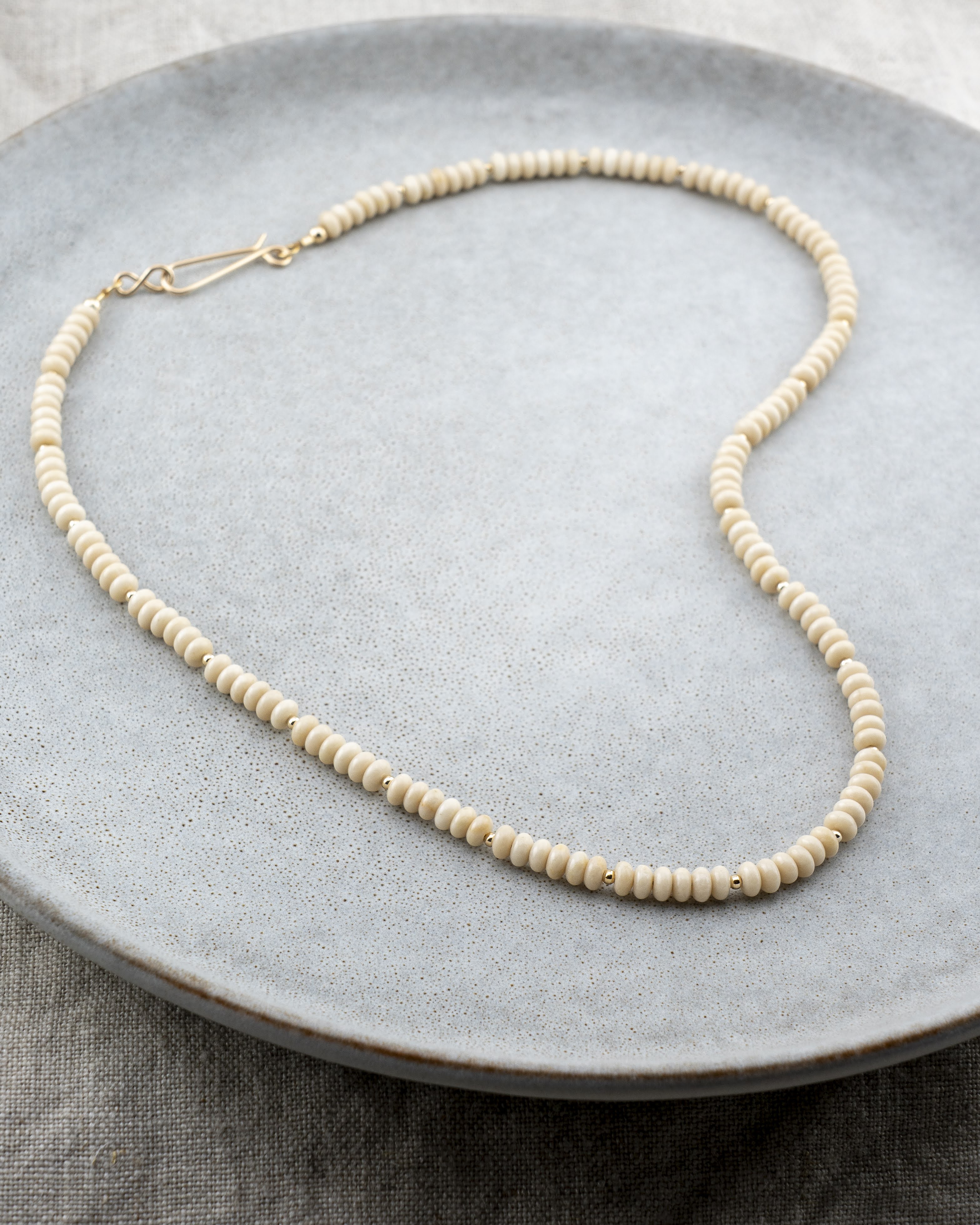 Sandswept Fossil Jasper Necklace