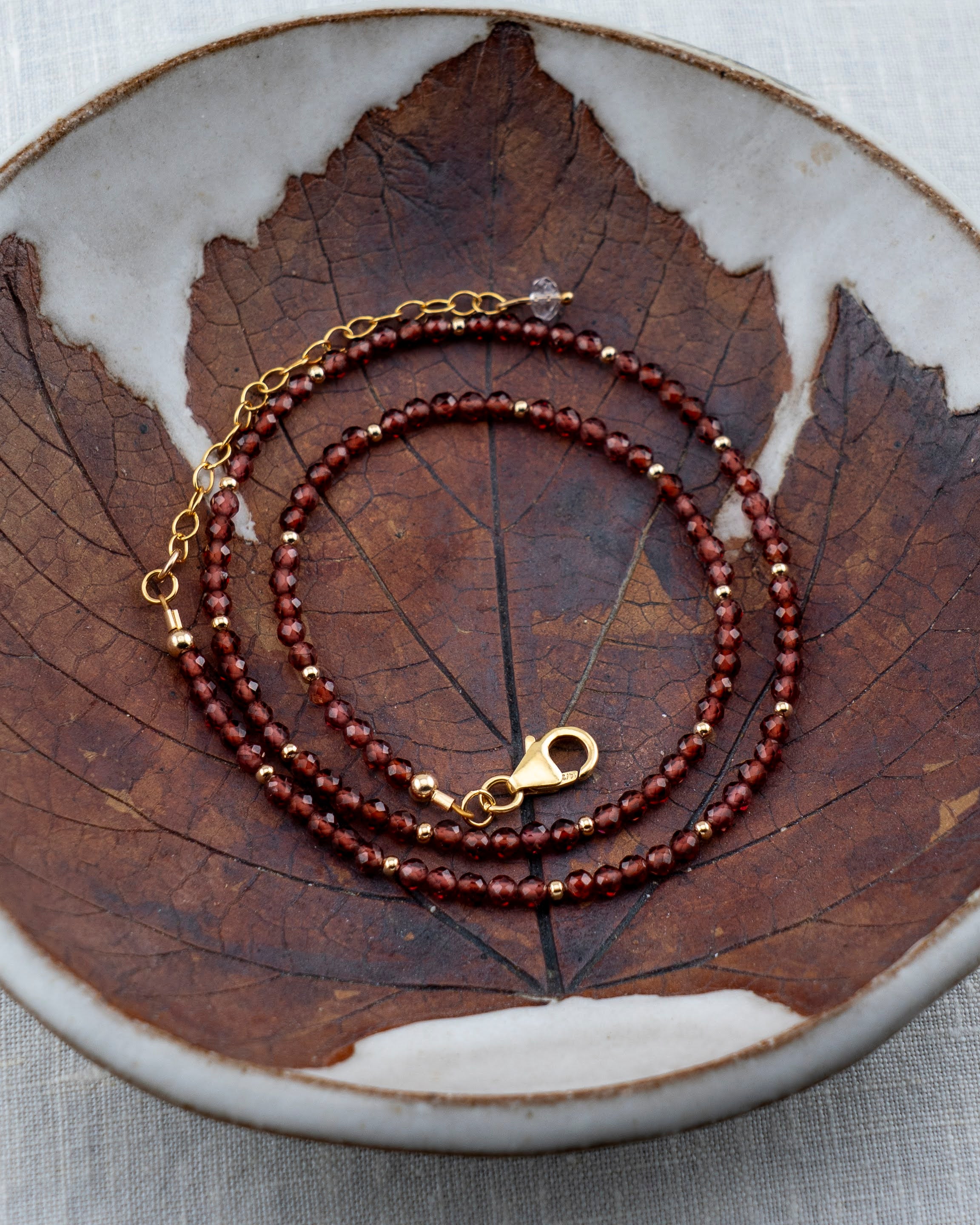 Noir Mauve Garnet Necklace