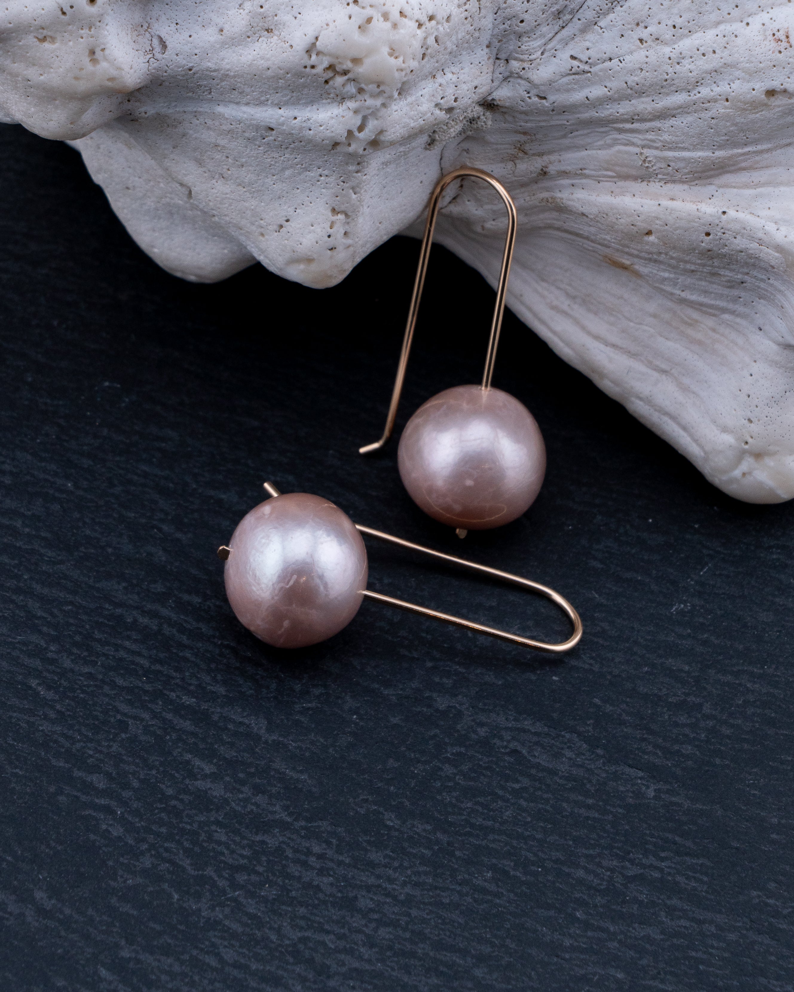 Misty Orchid Mauve Edison Pearl Earrings