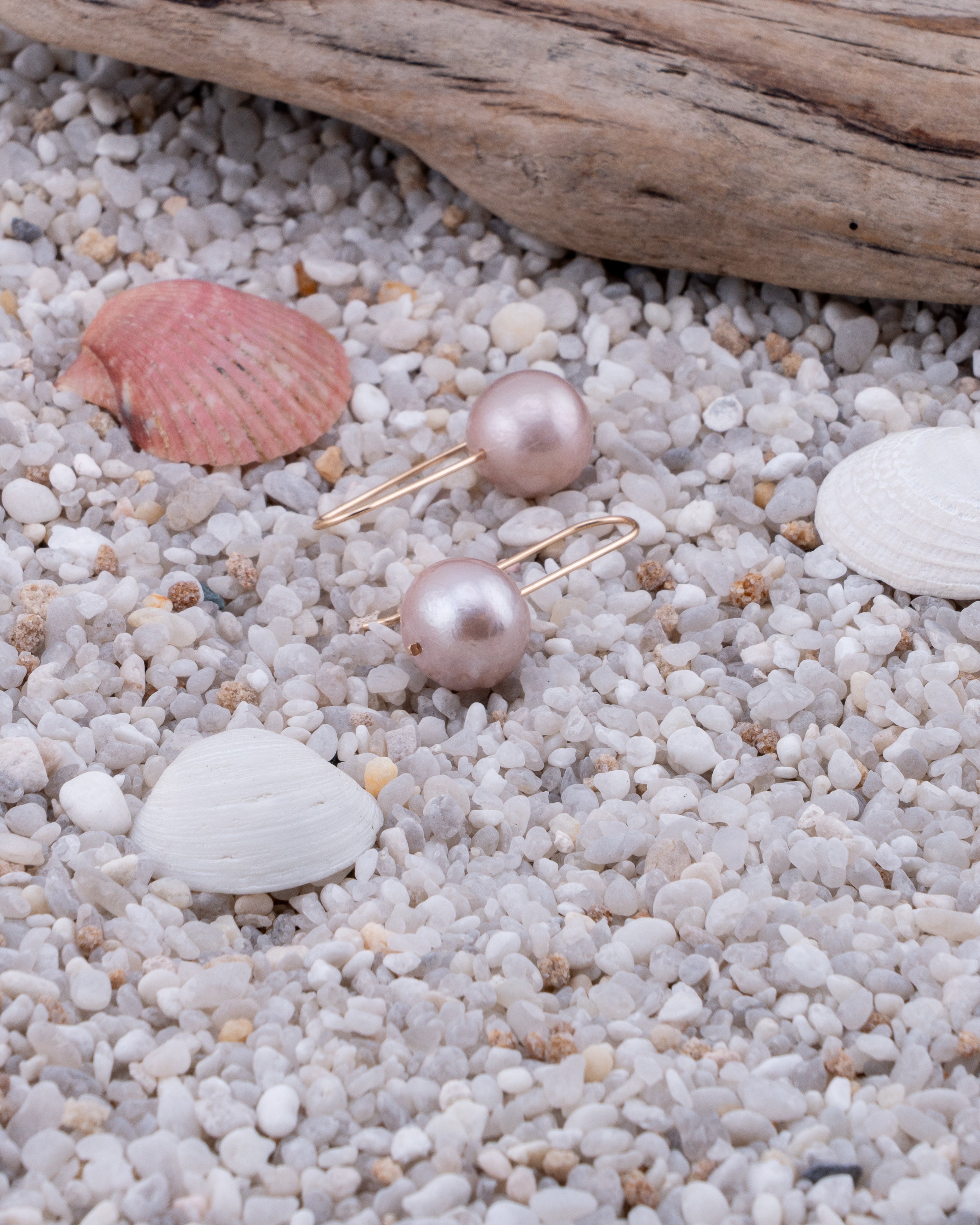 Misty Orchid Mauve Edison Pearl Earrings