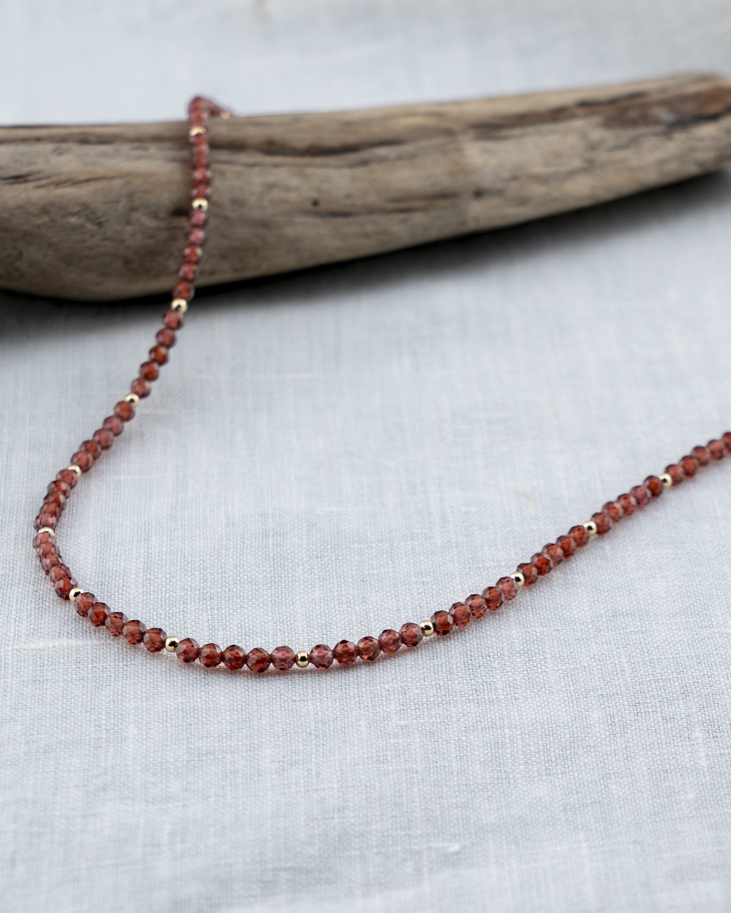 Noir Mauve Garnet Necklace