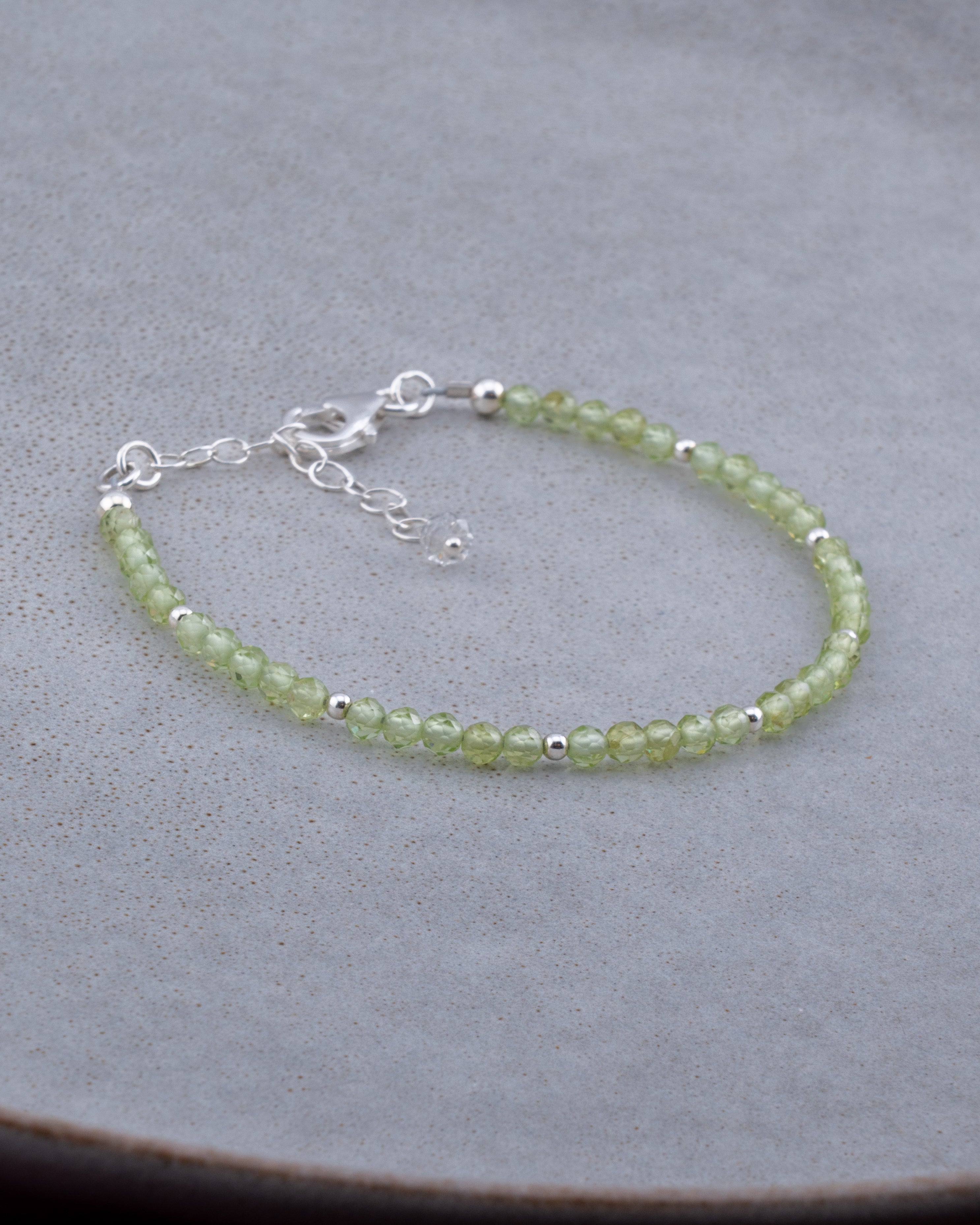 Sunlit Verdure Peridot Bracelet