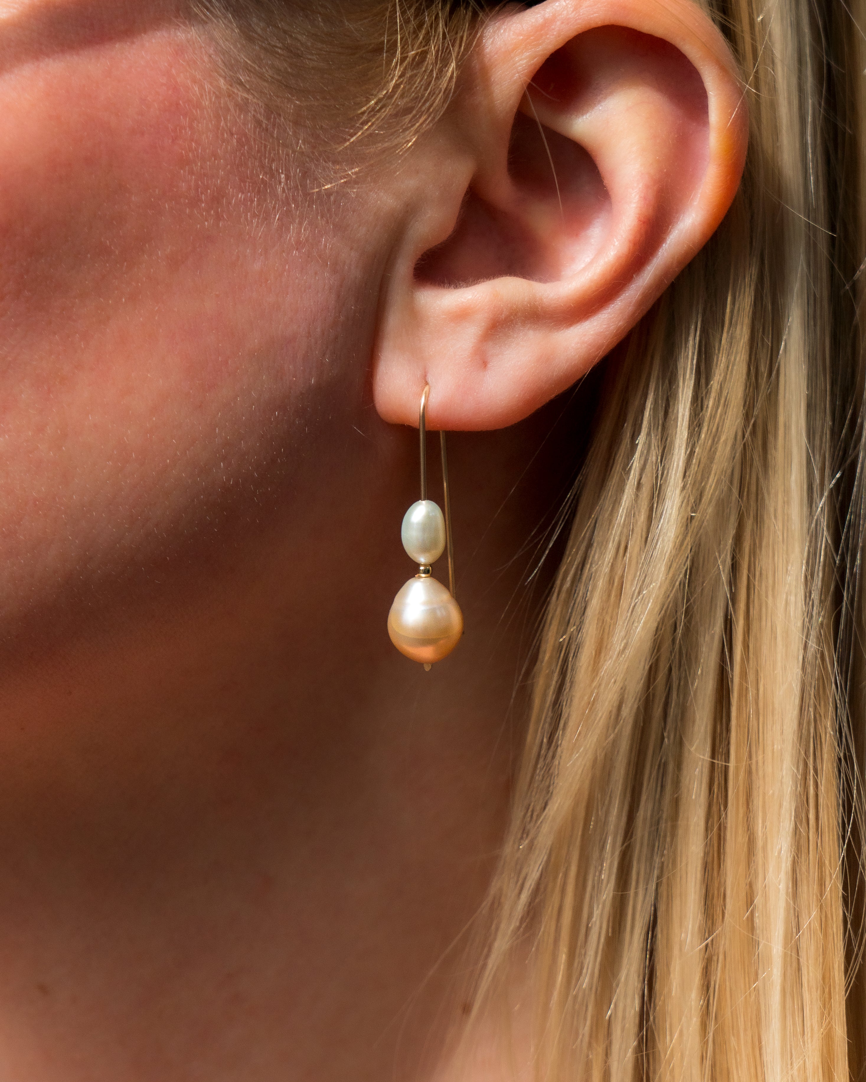 Peach Cove Pearl Earrings
