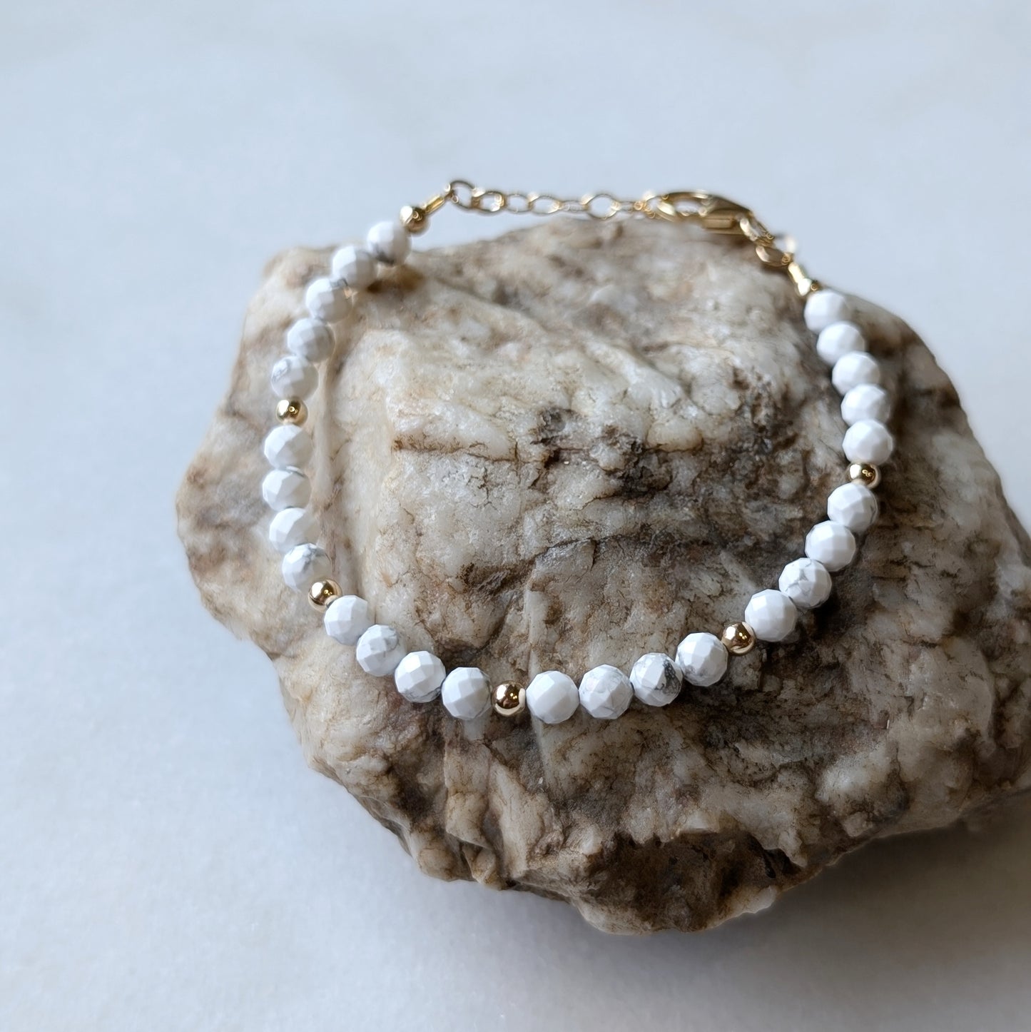 Howlite Stress Relief Luxe Bracelet