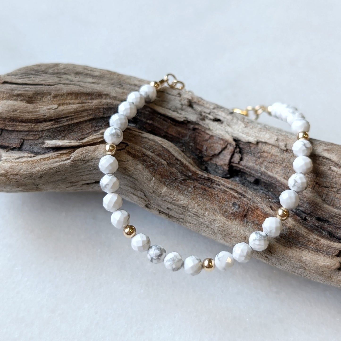 Howlite Stress Relief Luxe Bracelet