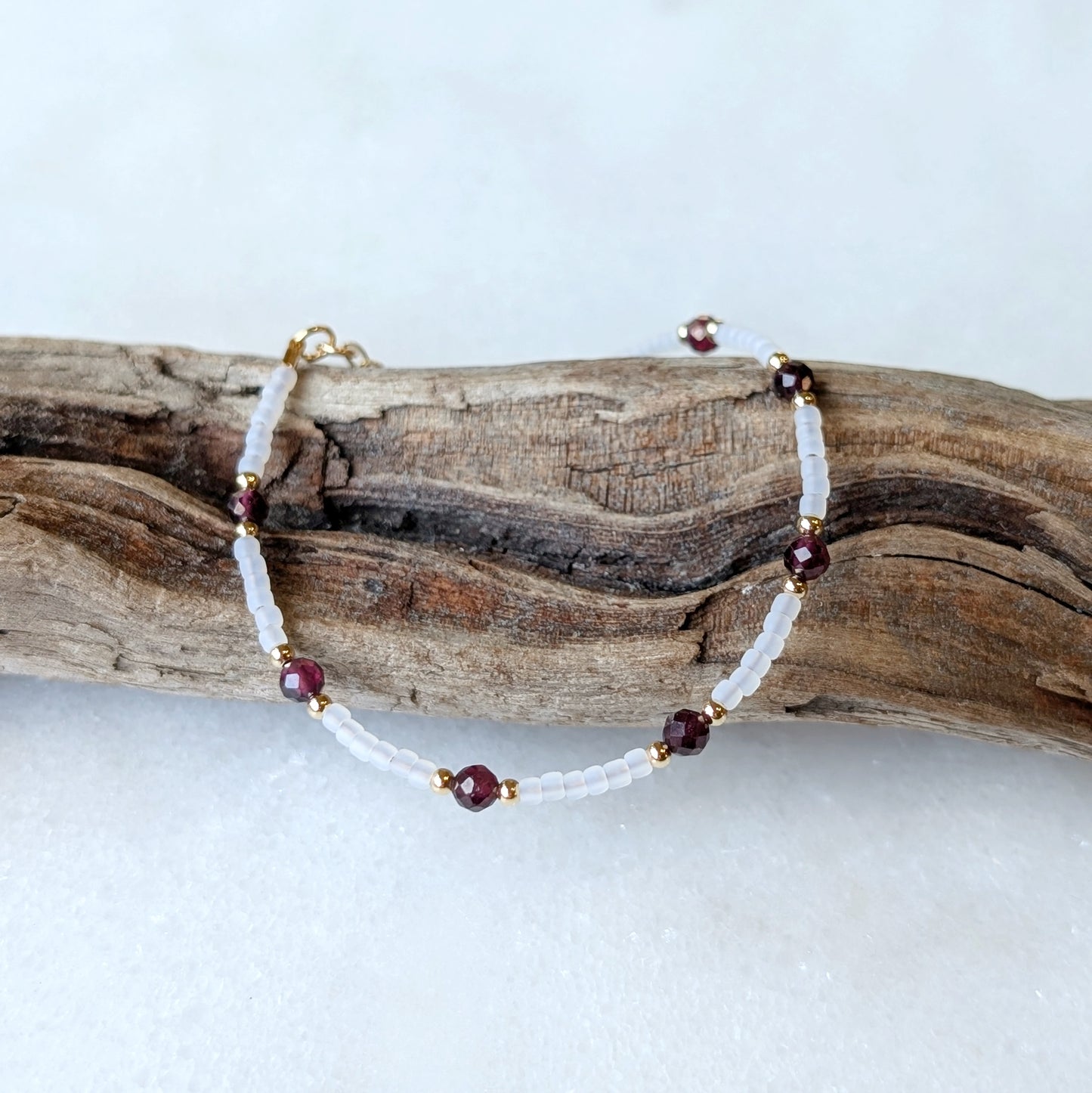 Garnet Pearlescent Noir Bracelet