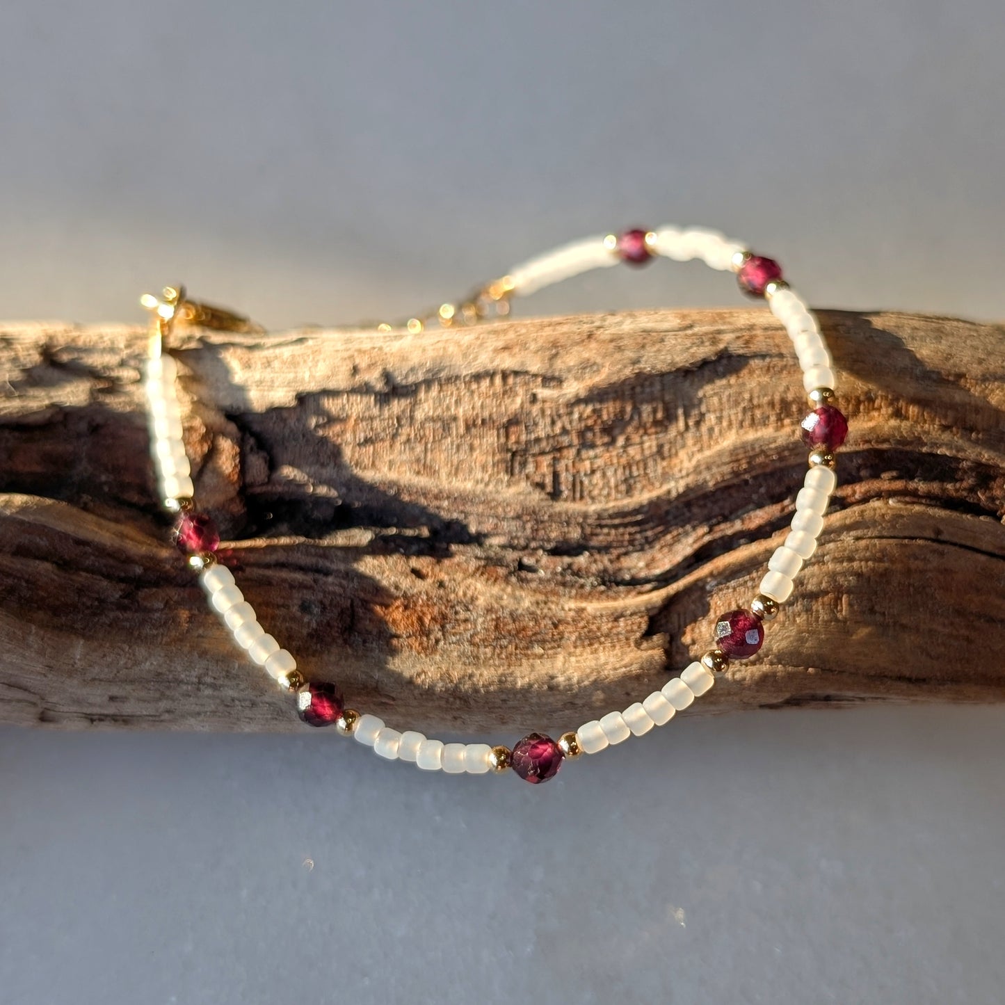 Garnet Pearlescent Noir Bracelet