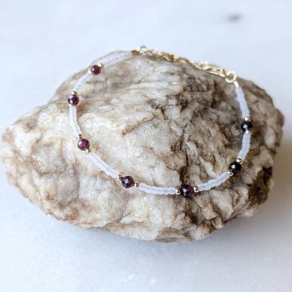 Garnet Pearlescent Noir Bracelet