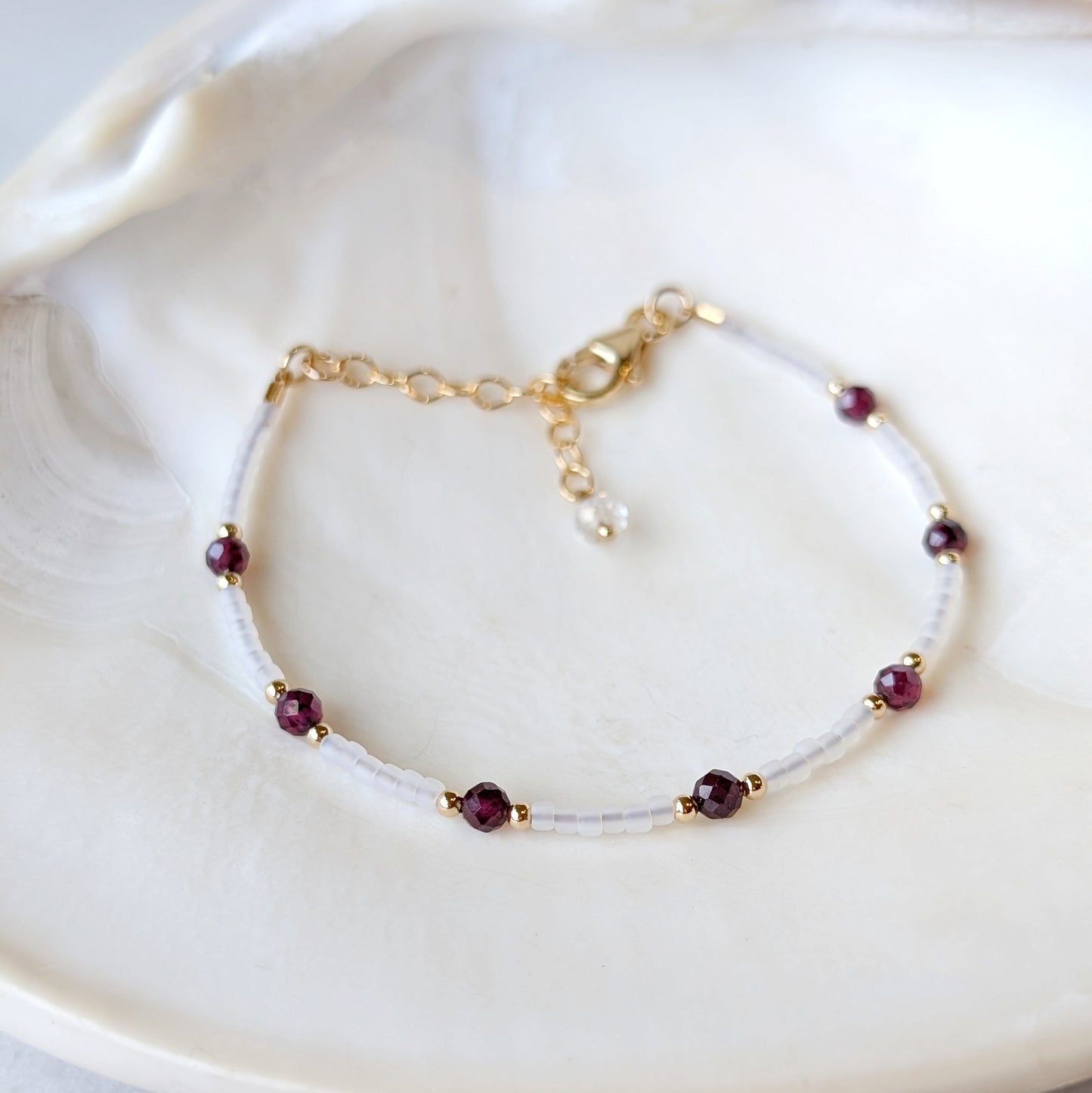 Garnet Pearlescent Noir Bracelet