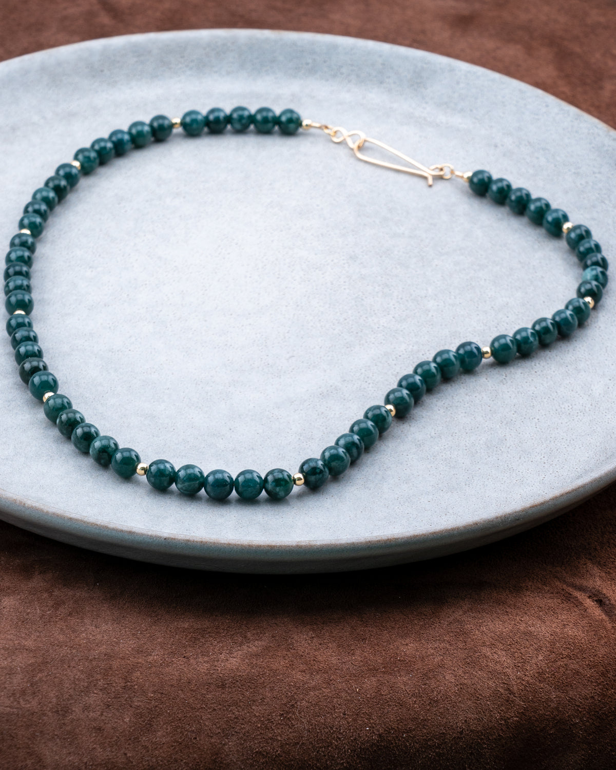 Verde Oscuro Guatemalan Jade Necklace
