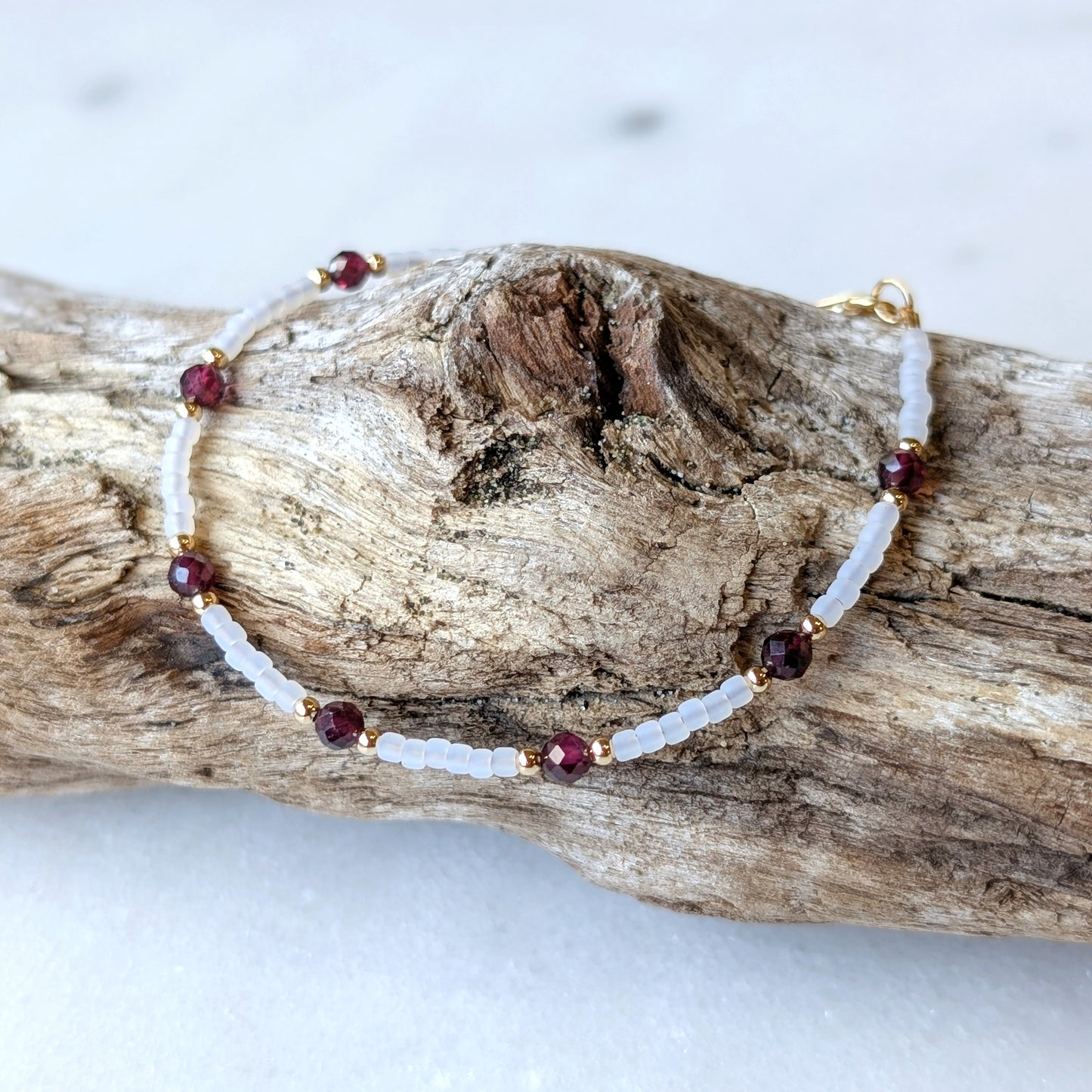 Garnet Pearlescent Noir Bracelet